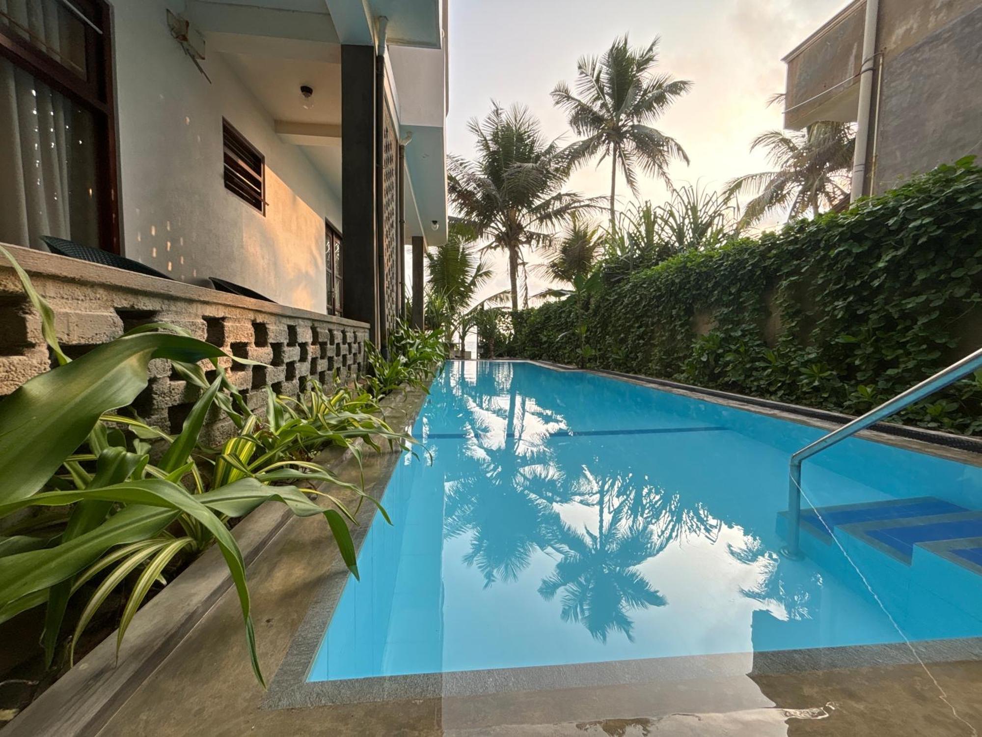 Mirage Beach House At Morava Court Hikkaduwa Exteriör bild