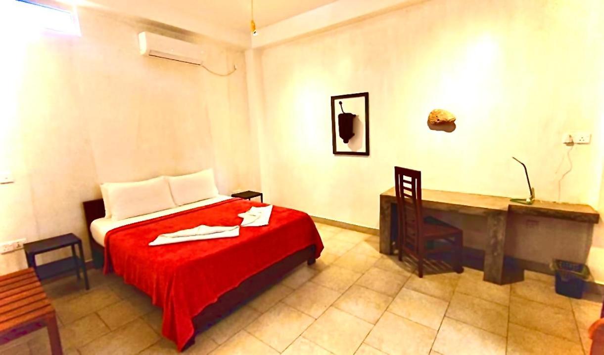 Mirage Beach House At Morava Court Hikkaduwa Exteriör bild