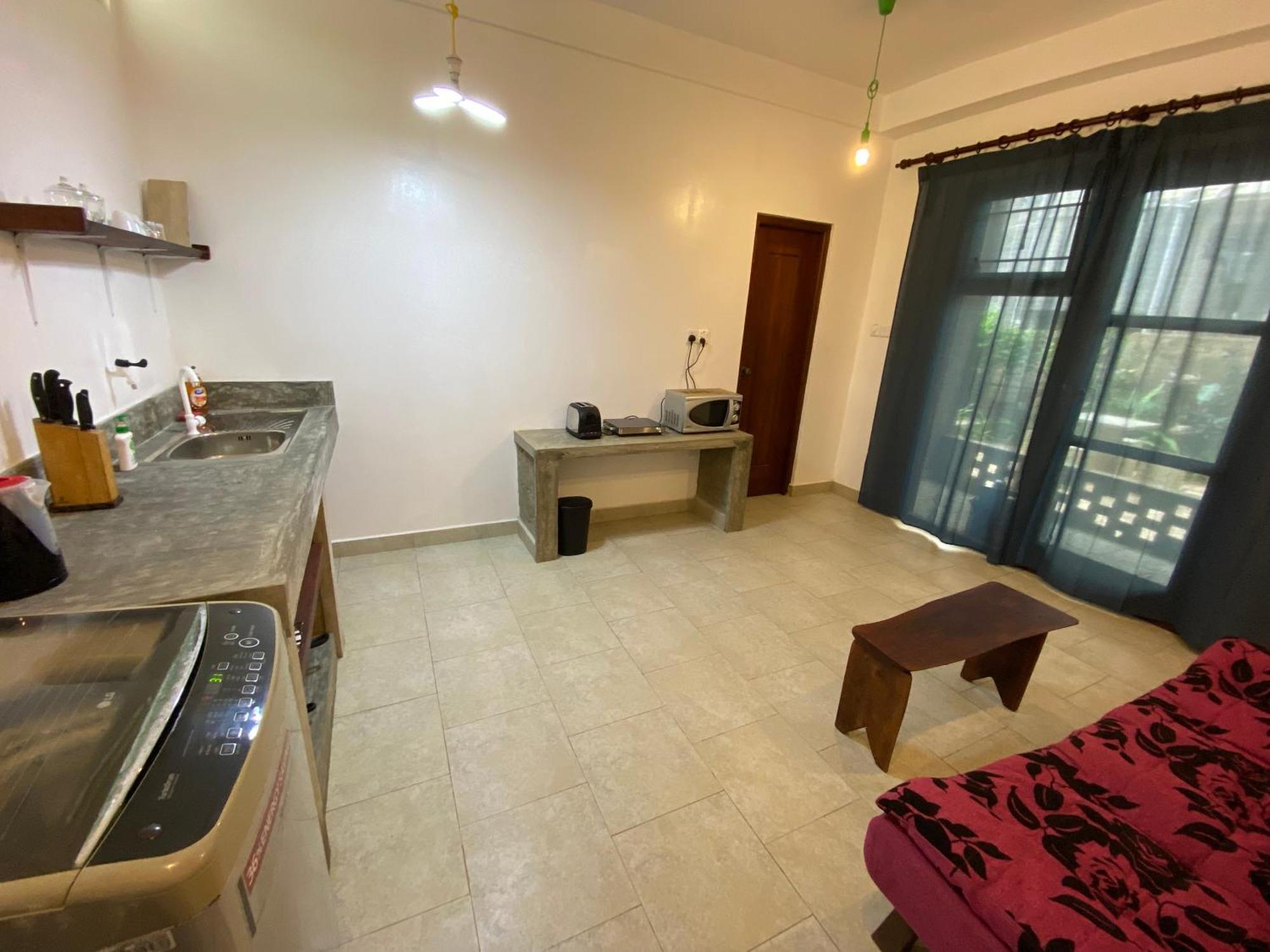 Mirage Beach House At Morava Court Hikkaduwa Exteriör bild
