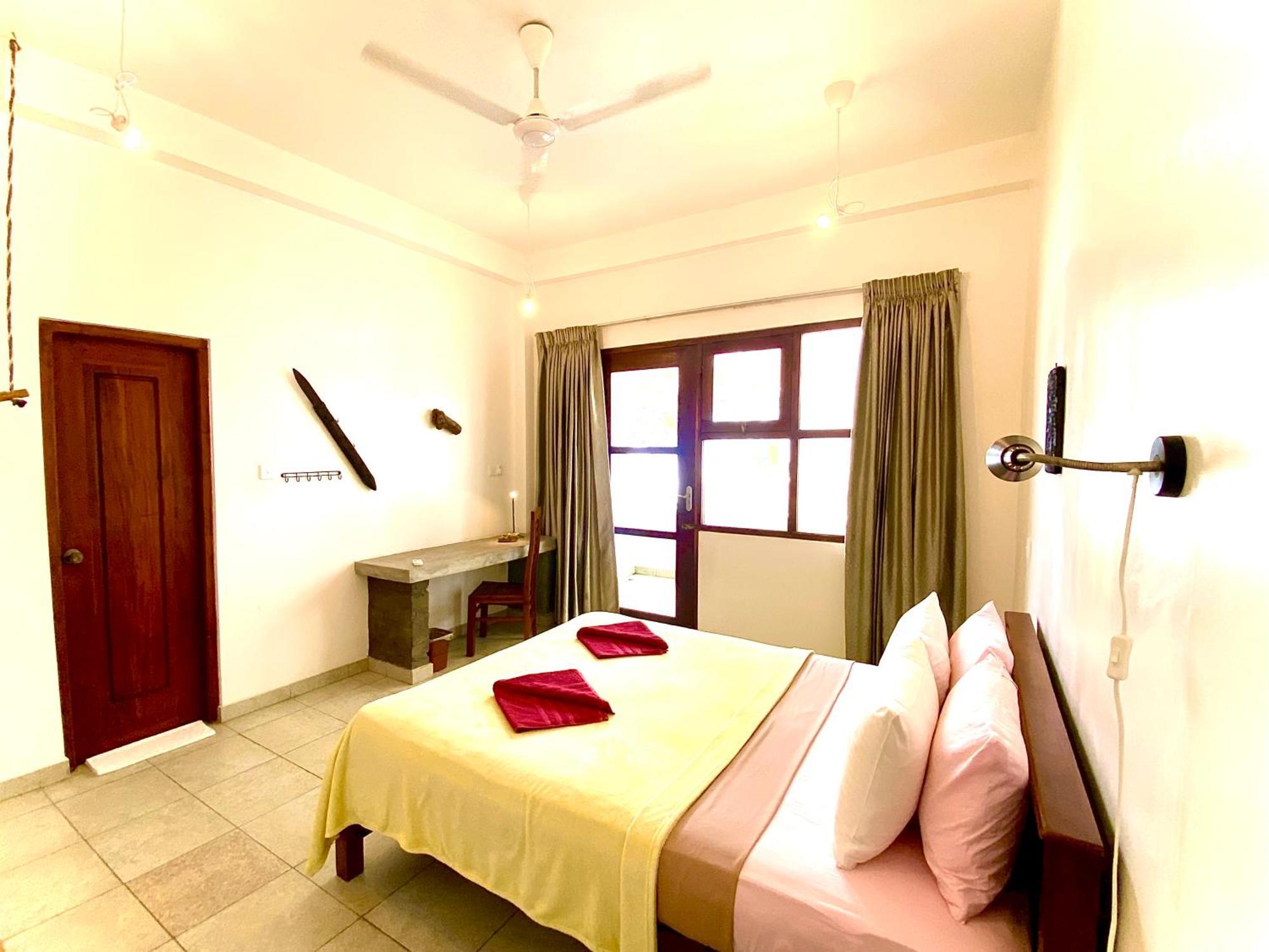 Mirage Beach House At Morava Court Hikkaduwa Exteriör bild