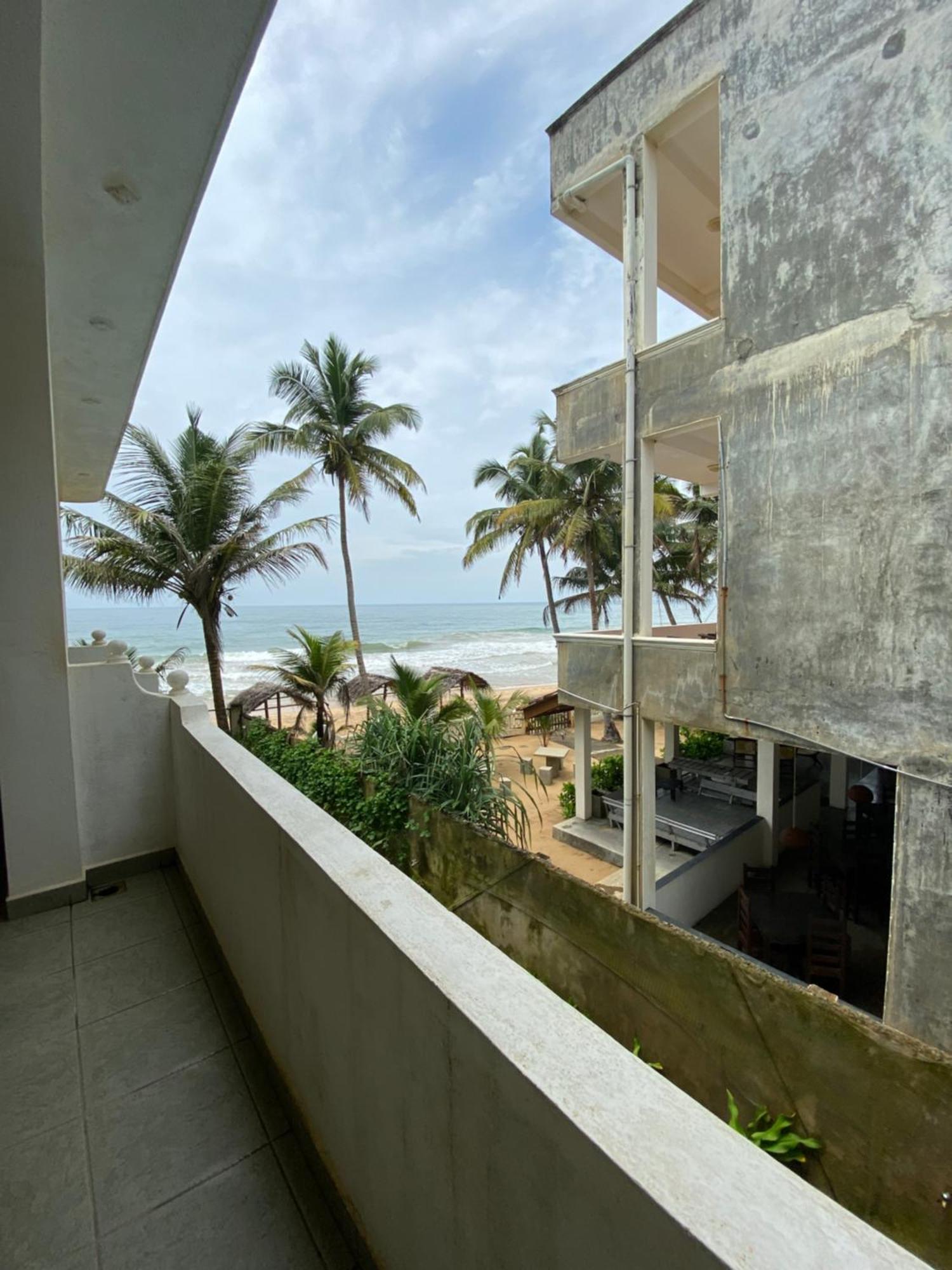 Mirage Beach House At Morava Court Hikkaduwa Exteriör bild