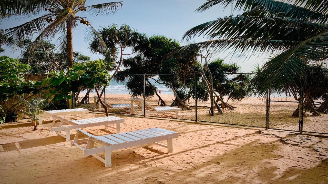 Mirage Beach House At Morava Court Hikkaduwa Exteriör bild